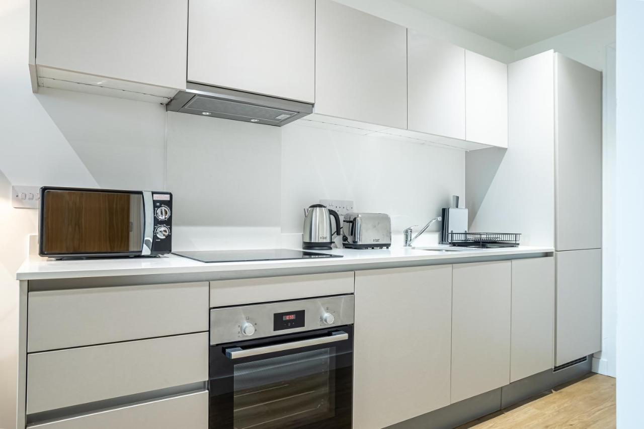 Luxe Apartments Bracknell Near Ascot, Legoland, Windsor, Lexicon - Free Parking & Gym エクステリア 写真