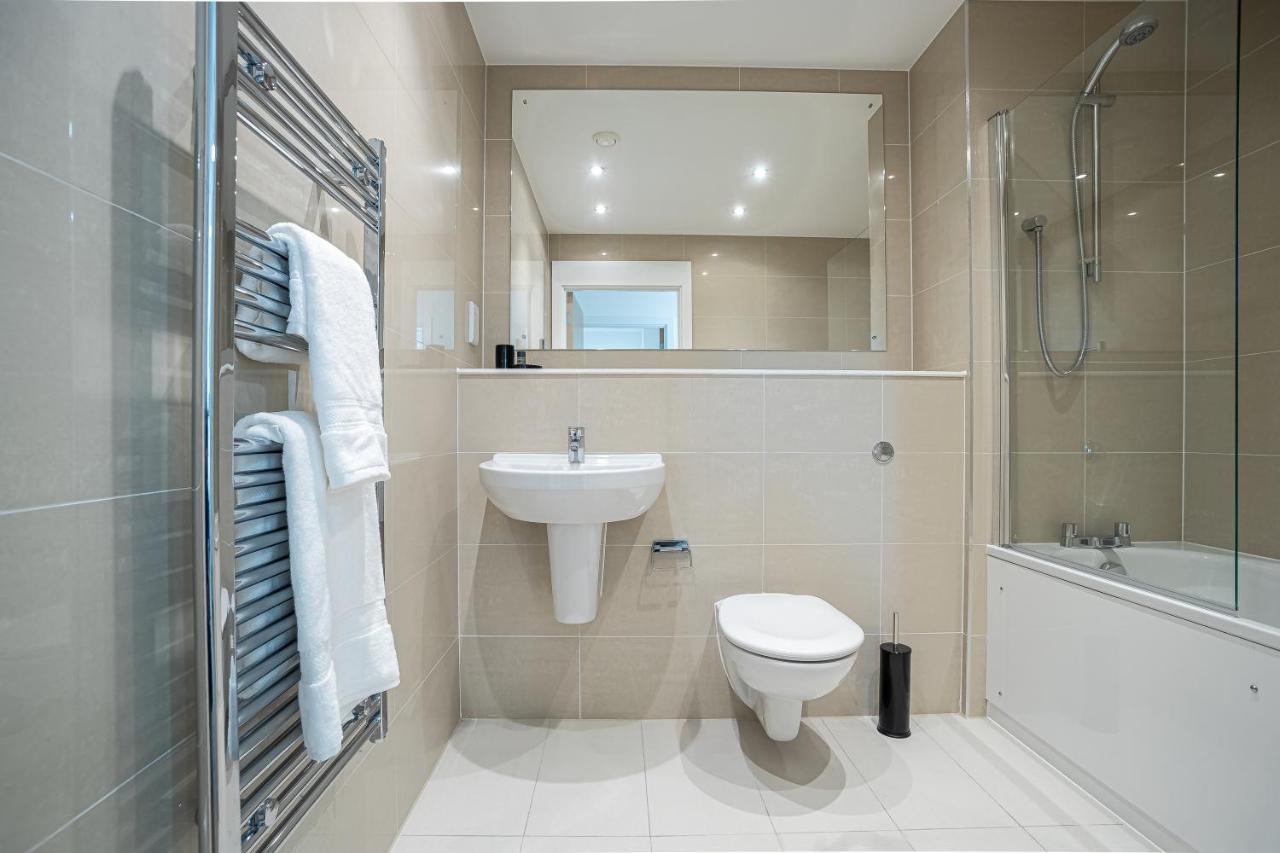 Luxe Apartments Bracknell Near Ascot, Legoland, Windsor, Lexicon - Free Parking & Gym エクステリア 写真