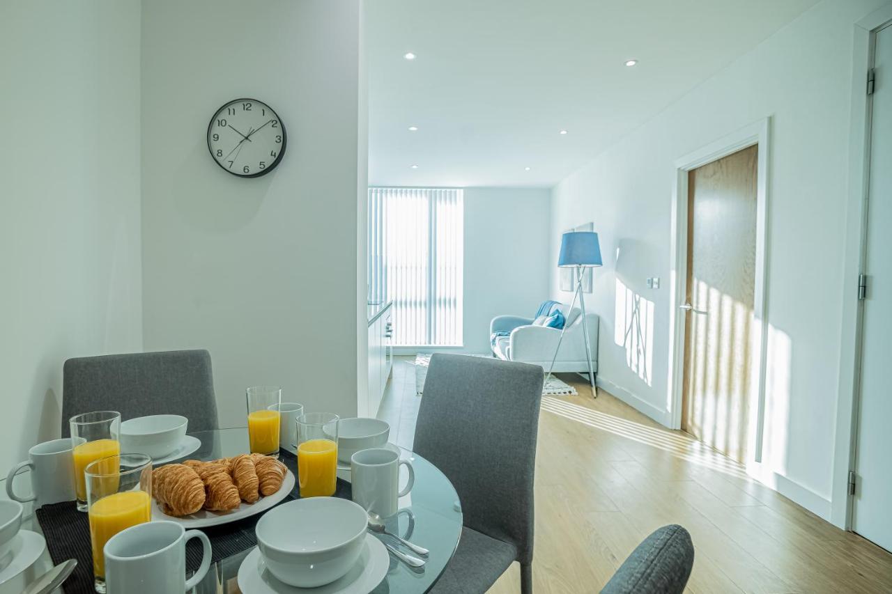 Luxe Apartments Bracknell Near Ascot, Legoland, Windsor, Lexicon - Free Parking & Gym エクステリア 写真
