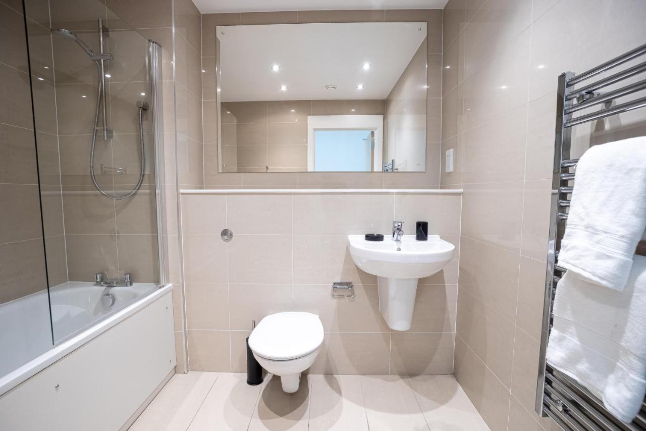 Luxe Apartments Bracknell Near Ascot, Legoland, Windsor, Lexicon - Free Parking & Gym エクステリア 写真